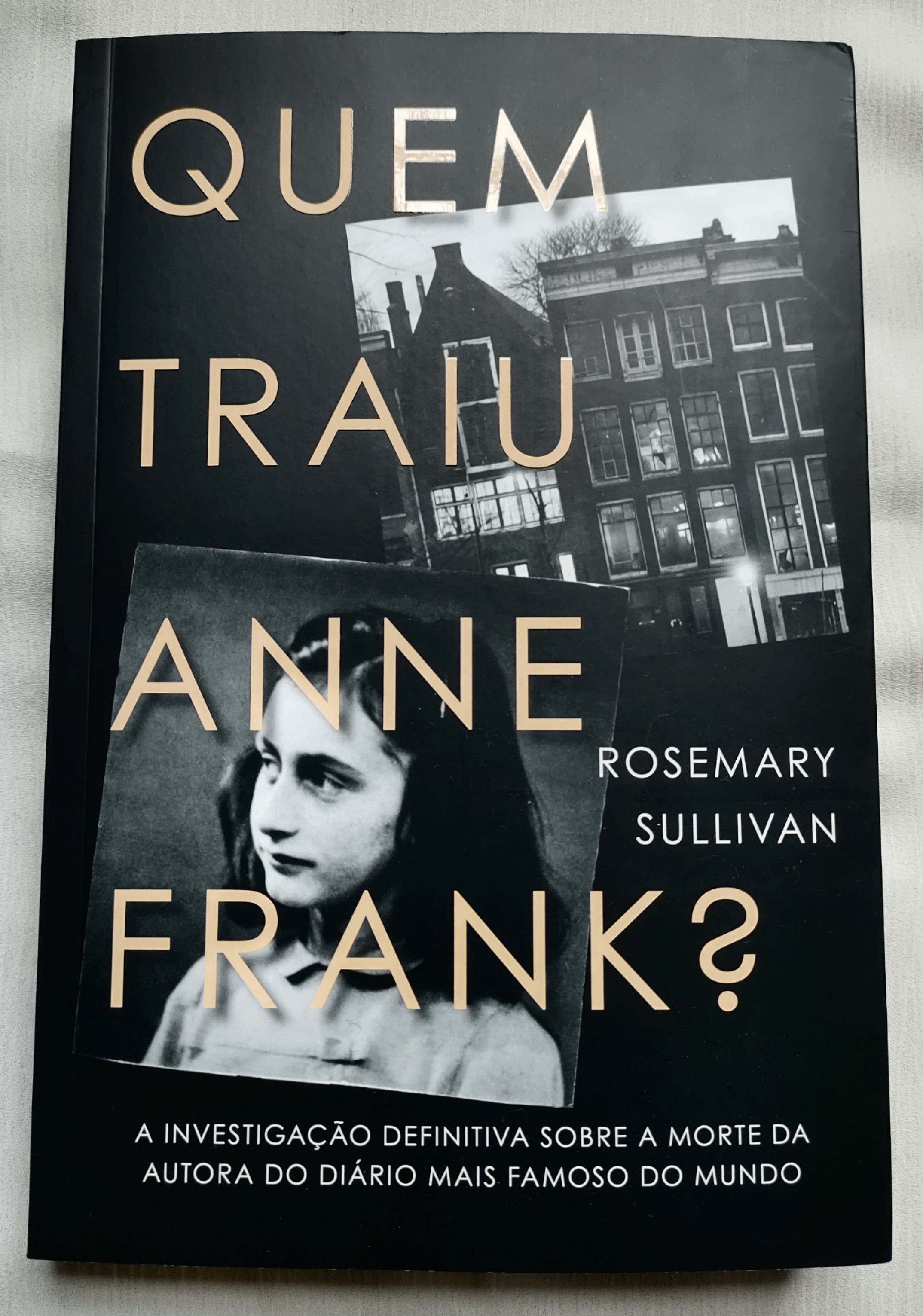 quemTraiuAnneFrank